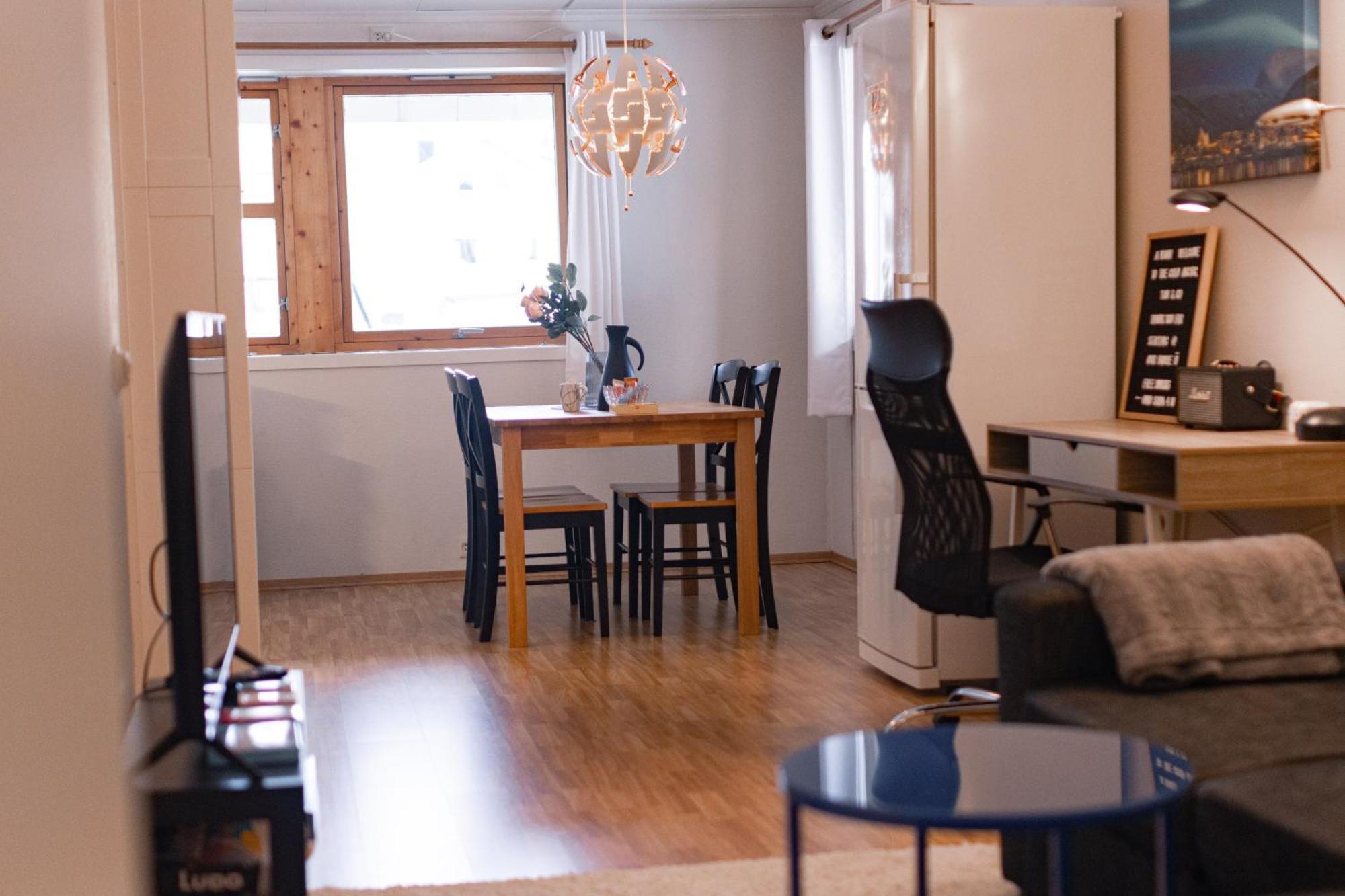 טרומסה Cozy And Central Among Locals מראה חיצוני תמונה